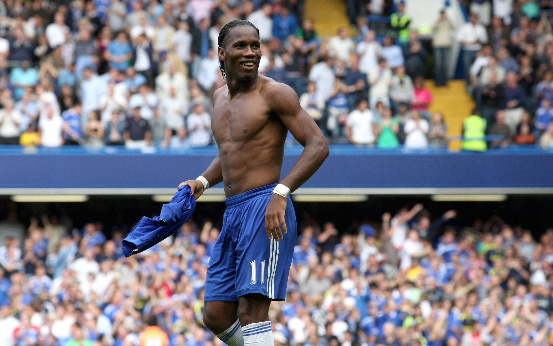 开云体育官网-孙兴慜一球定乾坤，当伊拉克足球的沙漠风暴席卷洪都拉斯